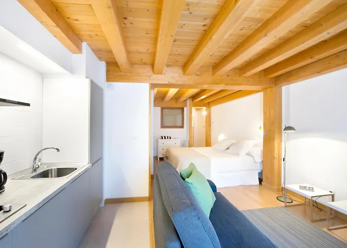 La Casa De Santa Maria Estudios * Vitoria-Gasteiz